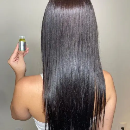 Cabelo com resultado de salão após o uso do Kit Ampolas para Cronograma Capilar DYUSAR Cosméticos